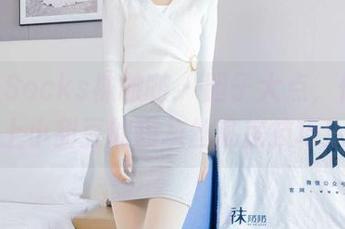 BoBoSocks袜啵啵 – 胆子大点,你会爱上小甜豆的短灰丝私房技巧!