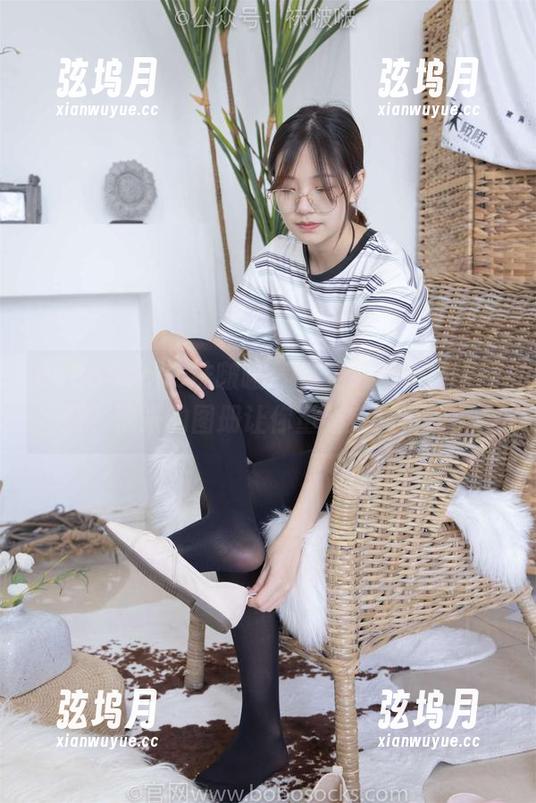 BoBoSocks袜啵啵-糯米 BoBoSocks袜啵啵 - 裸足,不怕被人看到?糯米的图册让你重新定义自信。