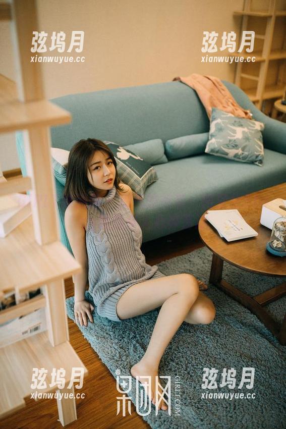 GIRLT果团网 - 淘气的吊带：何梦兮Stacy精选令人心神荡漾