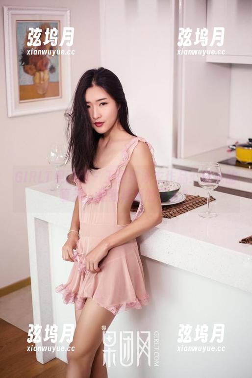 GIRLT果团网 - 王语纯泳衣作品：橙色的夏天，是我艳丽的平凡？