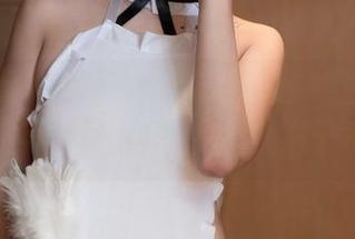 HuaYang花漾 – 这不仅仅是一张定制图片，绮里嘉ula的少女气息十足！