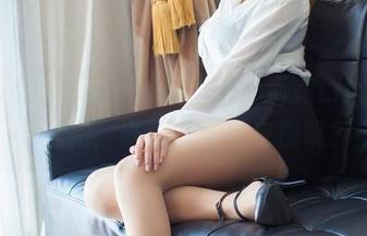 IMiss爱蜜社 – 浴缸图集:莉莉Lily的放松时光,谁还需要健身房呢?