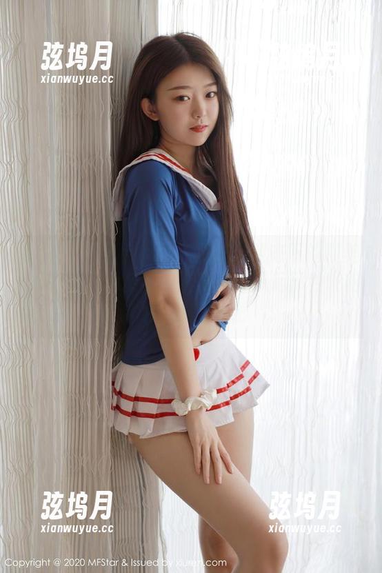 MFStar模范学院 - 无圣光状态下的糯美子Mini，泳池里的美景让我想起那种轻松惬意的“水上时光”。
