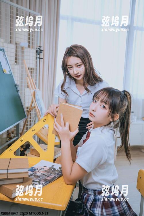 喵糖映画《红色小红帽》高清合集，这下森林里的“流行元素”有得品鉴了。