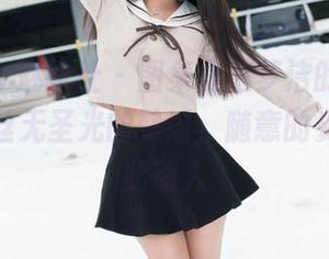 MiStar魅妍社 – 图集里赵梦洁的礼服，透出一丝无圣光的静谧，随意的姿态竟如此动人