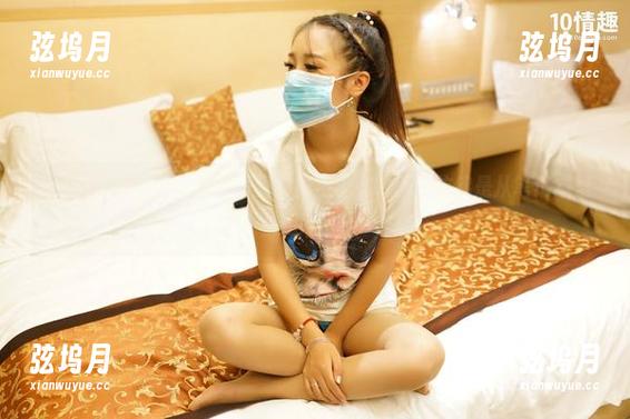 ROSI的闲趣：无圣光写真中的嫩学妹制服，仿佛是从笔记本里走出来的。