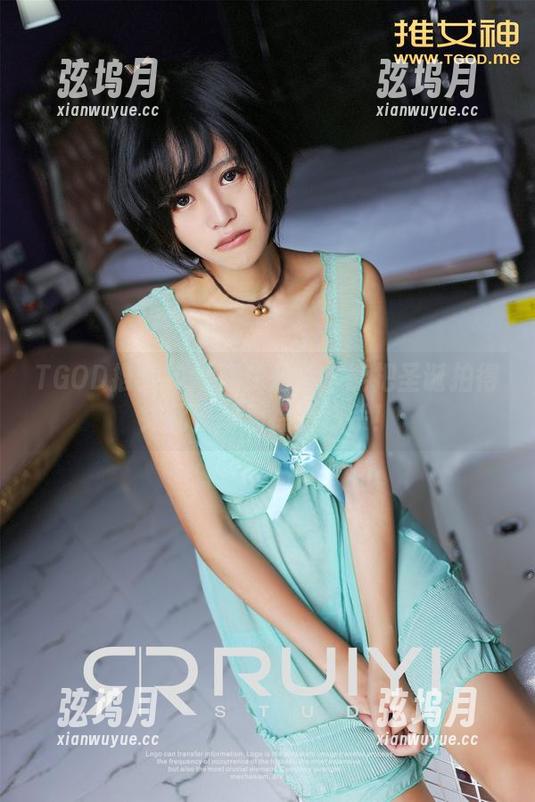 TGOD推女神 - 赵伊彤怎么能把圣诞拍得如此简单？福利秒杀！
