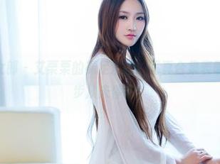 TuiGirl推女郎 – 艾栗栗的裸足爱好:写真合集表明,不羁的脚步从未停歇!