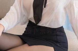 Xiuren秀人网 – 盘点可可芝的剧情美图：你能猜到接下来会发生啥吗？