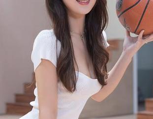 Xiuren秀人网 – 安可儿连衣裙的魔力真是堵住我的灵感泉涌，不如来看高清图册找补充吧！