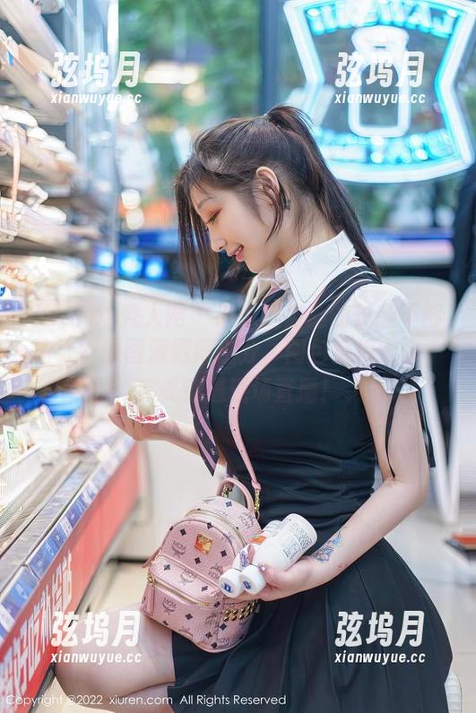 Xiuren秀人网 - 谁说桓淼淼的长腿不够迷人？原图潇洒得过分，图包直接致命，完美遭遇现场直播！