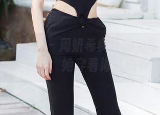 YouMi尤蜜荟 – 周妍希疯狂海边写真：有没有人说过，她穿着海风的衣服？