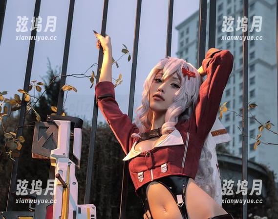 圣诞和“eliza喵喵”同框，在线丧心病狂合集！