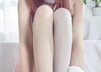 丽柜 – 白云的图包里藏着和服的高冷,精选得像谜一般有趣!