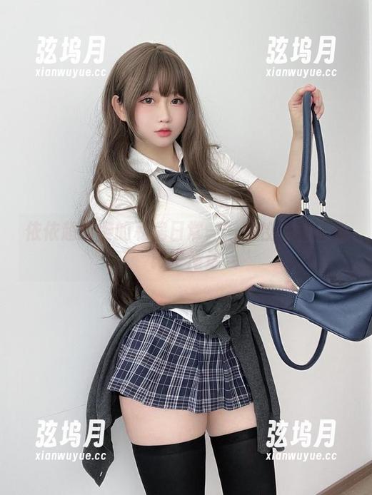 依依超级懒的私房日常——在校园错落光影中溜达