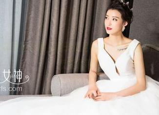 克拉女神 – 最新写真集，璇子双足斗艳，显示出她的“大长腿”技能了吧？