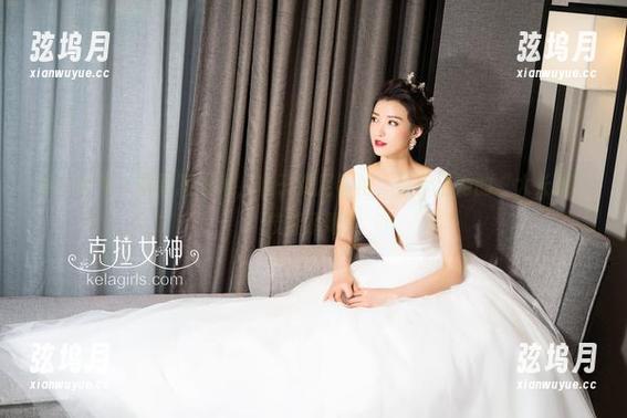 克拉女神 - 最新写真集，璇子双足斗艳，显示出她的“大长腿”技能了吧？