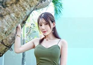 嗲囡囡 – 这不是在拍照，是在演绎！李筱乔jo在浴缸的高清美图。