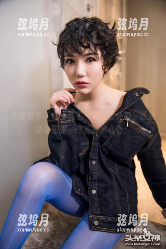 头条女神 - 富士胶卷一样的清新感，语溪身着校服，高清美图必看！