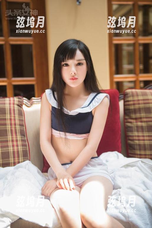 头条女神-陈宇曦 头条女神 - 户外写真里的陈宇曦,连树桩都在给她打call,画风邪门了点