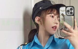 微密圈 – 写真一瞬，分享张思允的吊带和黑丝的双重诱惑
