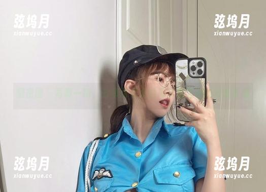微密圈 - 写真一瞬，分享张思允的吊带和黑丝的双重诱惑