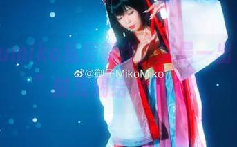 御子Yumiko私房新作,又是一出“花嫁”的戏赐给大家吗?