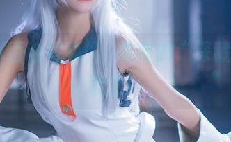这套JK百合写真，桜桃喵的“深藏不露”魅力！