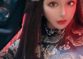 微密圈 – 独特的魔力!梦露veronica的最新女神图集,想不想变得像她一样炫酷?坐等变身技巧!