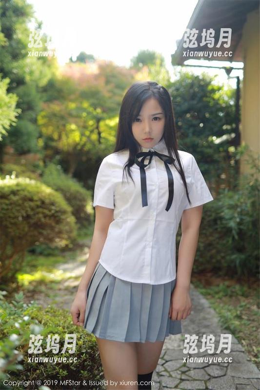 模范学院 - 这不是随便的浴缸，熊吖BOBO精选写真透露不一样的气息