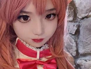 狐玖玖把‘学姐’拍得就像走出了青春小说，有没有人注意到后面的书本？