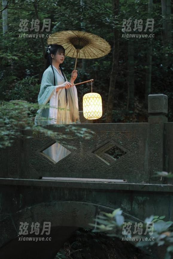 白莉爱吃巧克力 白莉爱吃巧克力化身香奈乎,那可是cos的自带特效,精选真不乏味!