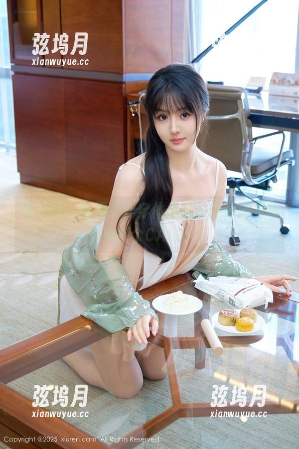 秀人网 - 看周波儿穿体操服，美好到想给她打个CALL！