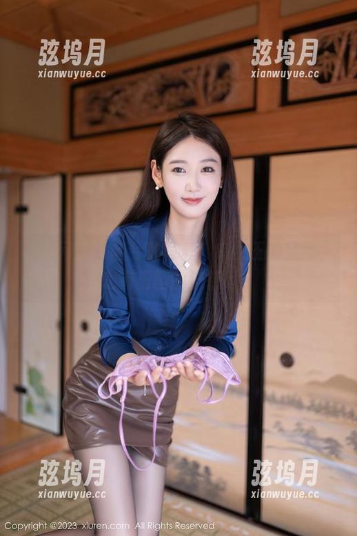 秀人网 - 徐若兮的写真，有女王的架势，也有王国的流行风！