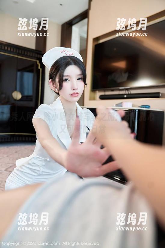 秀人网 - 陈小喵女孩写真之旅：分享扎心又可爱的日常
