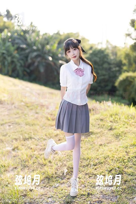 秀人网 - 陈雅漫VICKY的裤里丝写真，别小看那一丝丝的襟怀
