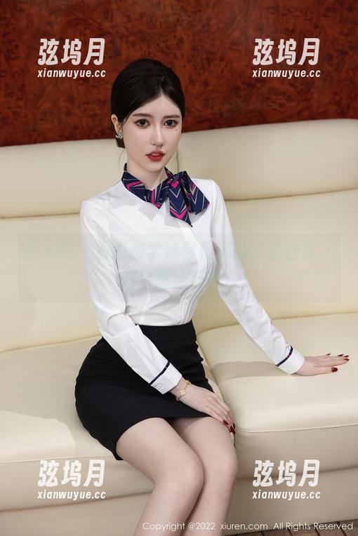 秀人网 - 看麻布学妹穿校服的全套图集，心里思绪万千。