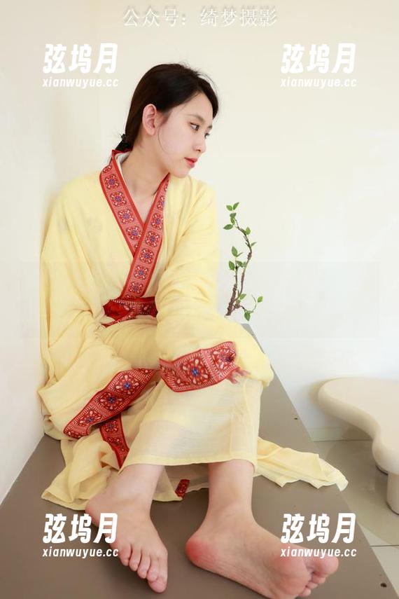 绮梦摄影 - 做加法的小宇：职业装写真分享，真是outofthebox！