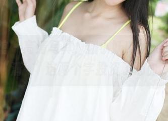 美媛馆 – 高清写真，狐小妖Baby似乎把“清純”这两个字投资了心血。