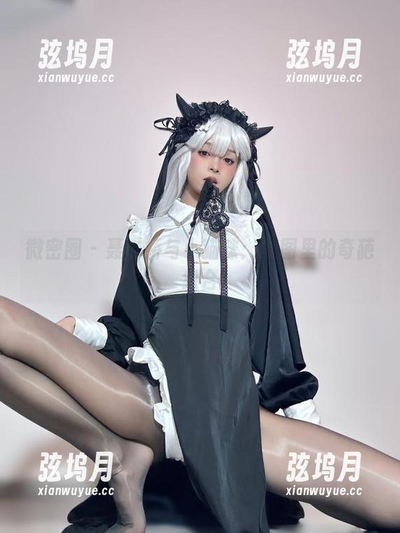 微密圈 - 聂傲娇与小猫咪：美图里的奇葩组合