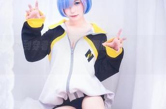 真的是，谁会想到穿着甘古特监狱服的芋圆侑子，会有如此氛围？！