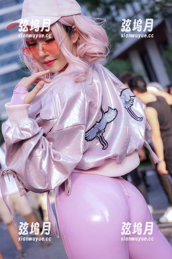 菌烨tako 一起来磕!菌烨tako的写真福利,风女郭敬明都得甘拜下风!