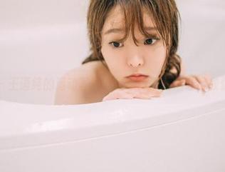菠萝社 – 王语纯的运动写真：信不信下载后让我教你几招？