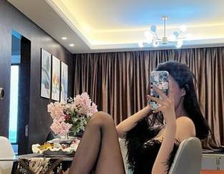 微密圈 – 女仆角色play：葛征没有圣光，感叹太真实