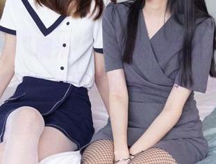 袜啵啵 – “糯米”,你这裸足怎么看着就那么有感觉?美图里的黑白美甲也太搭了吧。