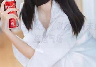 许岚LAN的cos女孩，联网下载未必能捕捉这气场