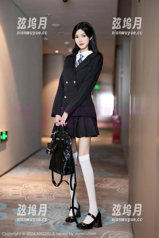 语画界 - 看！免费的原图里藏着梦心月的少女心，你看了会不会肚子饿？